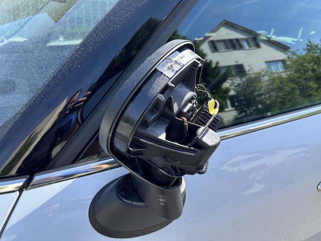 Aarau: Über ein Dutzend Autos beschädigt (Zeugenaufruf)