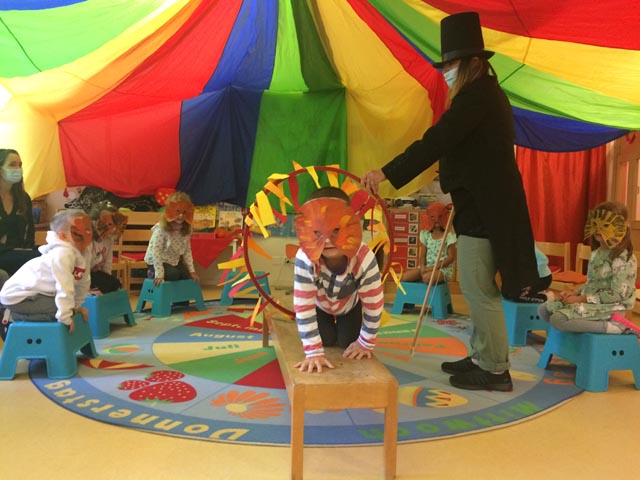 Wilde Tiere, Akrobatik und noch viel mehr gab es bei dem Zirkusprojekt zu sehen. Foto: zVg