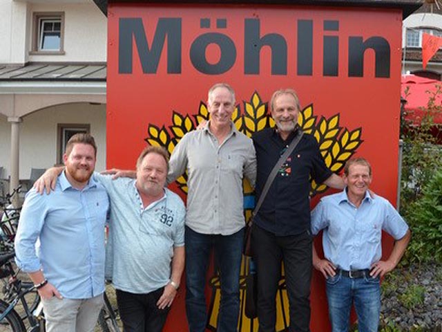 Der neu gewählte Gemeinderat von Möhlin (von links): Loris Gerometta, Thomy Freiermuth, Lukas Fässler, Markus Fäs, Hans Metzger. Foto: zVg