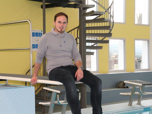 Daniel zur Mühlen ist neuer Betreibsleiter und Chefbademeister im Hallenbad Sisslen. Bild Peter Schütz