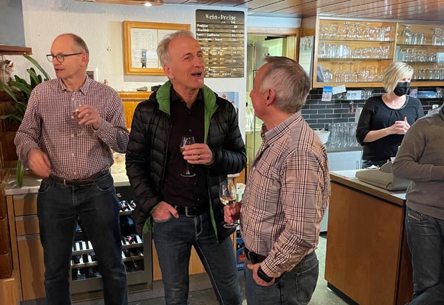  Die Turner des MTV Wil hielten ihre Jubiläums-Generalversammlung im Restaurant Hirschen ab, wo vor 50 Jahren alles begonnen hatte. Foto: Christian Weber