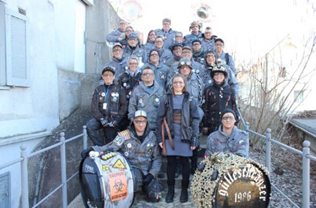 Die Gülleschränzer Zeinigä bedanken sich. Foto: zVg