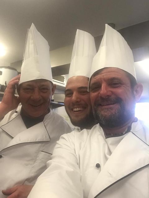 Der verstorbene Rolf Kaufmann, Severin Guarda, Alfons Paul Kaufmann (von links). Foto: zVg