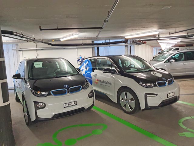 Die neuen E-Parkplätze. Foto: zVg