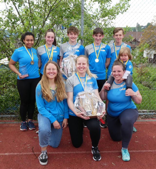 Die erfolgreichen Steiner SteinstosserInnen. Foto: zVg