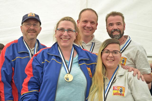 Die überraschenden Sieger im Feld E: Die SG Möhlin mit (von links) Beat Widmer, Franziska Gasser, Thomas Gasser, Sabrina Dietwyler und Patrick Hausner. Foto: wr