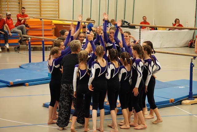 Gruppe vor dem Auftritt. Foto: zVg