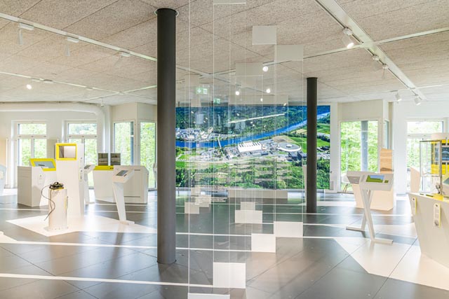 Die neue Ausstellung «Zu Besuch bei Forschenden» lädt zu einer Reise durch die faszinierende Forschung am PSI ein. Foto: Paul Scherrer Institut/Markus Fischer