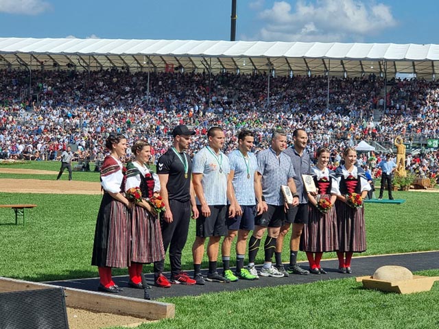 Siegerehrung Unspunnenstien Foto: zVg