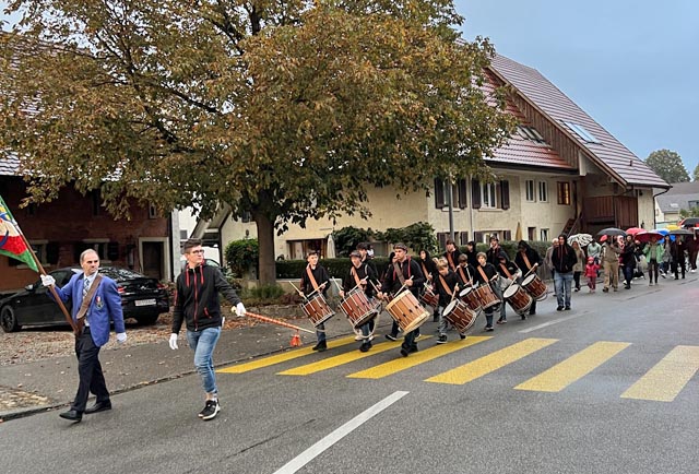 Ryburger Jungtambouren am 38. Zentralschweizerische Jungtambouren- und Pfeiferfest in Laupersdorf. Foto: zVg