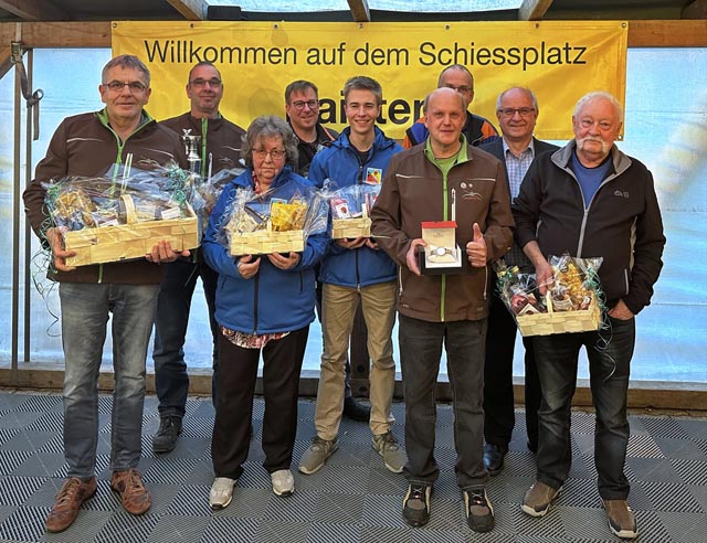 Die Sieger des Winterschiessns in Kaisten. Foto: zVg