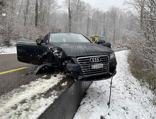 Selbstunfall in Gansingen. Foto: Polizei AG
