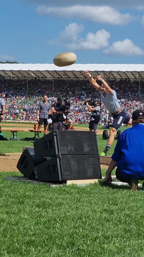 Roger Leimgruber mit dem Unspunnenstein Foto: zVg