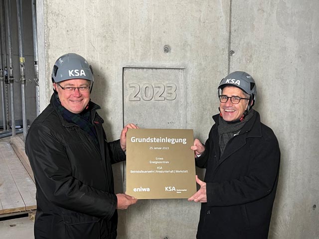 Dr. Hans-Kaspar Scherrer, CEO Eniwam (links), und  Sergio Baumann, Leiter Departement Betrieb und Mitglied der Geschäftsleitung KSA. Foto: zVg