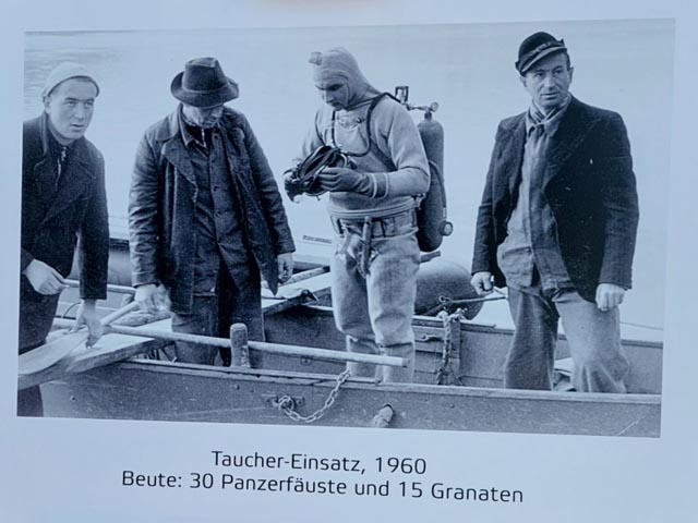 Auf dem Foto: Modistin und Angler am Kanal der Rheinsäge, 1894, Bildquelle: Stadtarchiv Bad Säckingen.  Foto: Tourismus- und Kulturamt Bad Säckingen