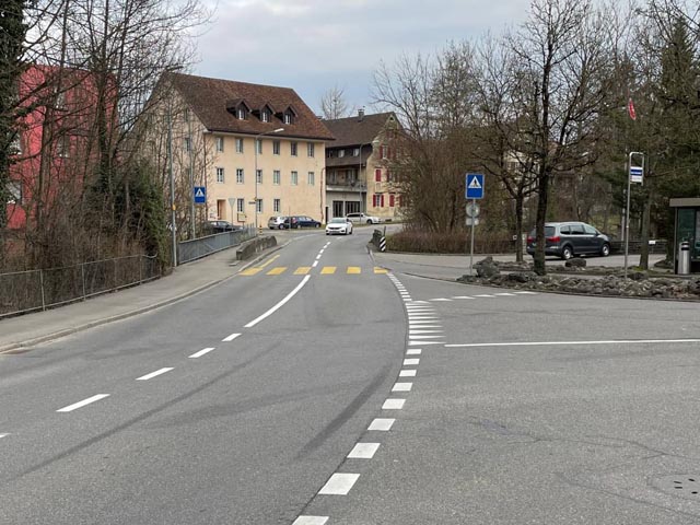 Knoten Unterdorfstrasse/Eglisilerstrasse mit Aabachbrücke. Foto: Kanton Aargau
