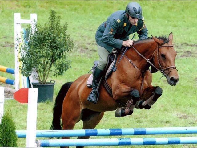 Das Frühlingsspringen in Eiken wird von den Dragonern mit dem traditionellen Dragoner Championat eröffnet. Foto: zVg
