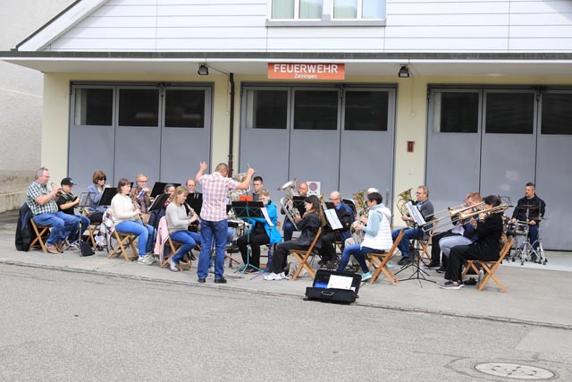 Musik im Dorf mit der Musikgesellschaft Zeiningen. Foto: zVg