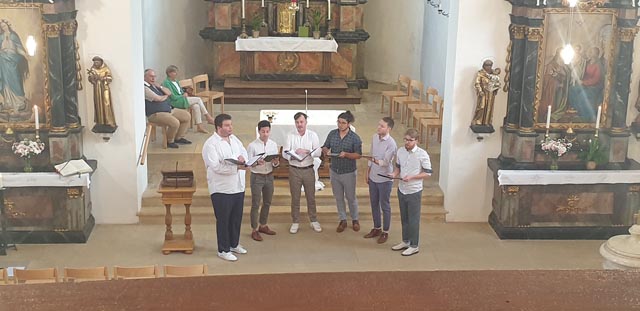 Die Herzbuben traten bei der langen Nacht der Kirchen in Hornussen auf. Foto: Renate Bruhin