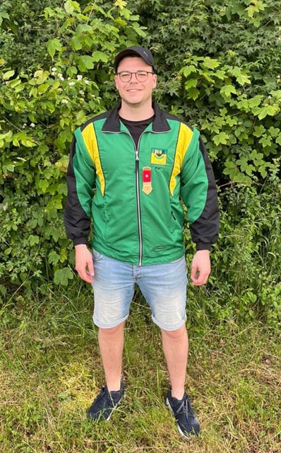 Standsieger Kai Herzog mit dem goldenen Kranz. Foto: zVg