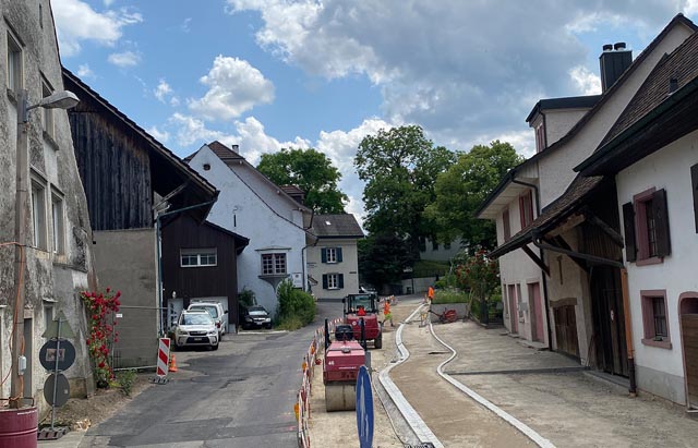 Noch ist die Hauptstrasse in Arisdorf einen Baustelle. Foto: zVg