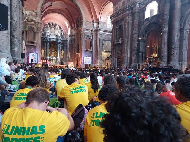 Taizé-Gebet in der Kirche Santa Domingo. Foto: zVg