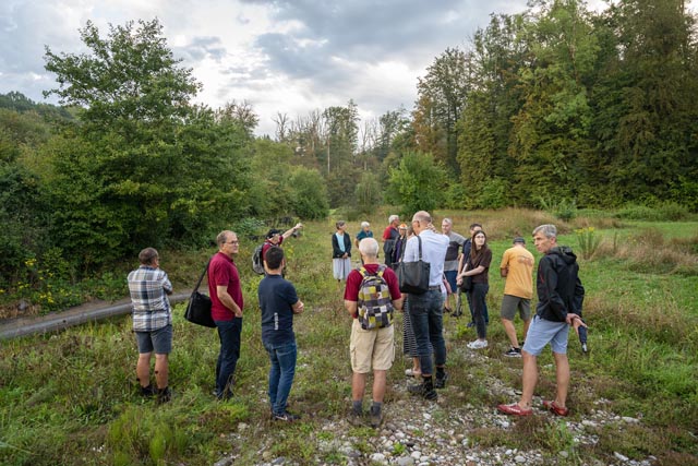 Interessante Einblicke gewannen die Mitglieder der Naturschutzvereine Möhlin und Rheinfelden bei ihrer gemeinsamen Veranstaltung. Foto: Roger Forrer