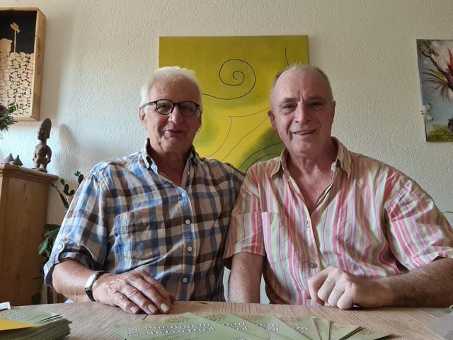 Stefan Geismann (links) und Jo Peeters, Initianten der Umfrage «Kultur in Magden» und Mitwirkende im Organisationsteam Magdener Kulturtag 2023. Foto: zVg