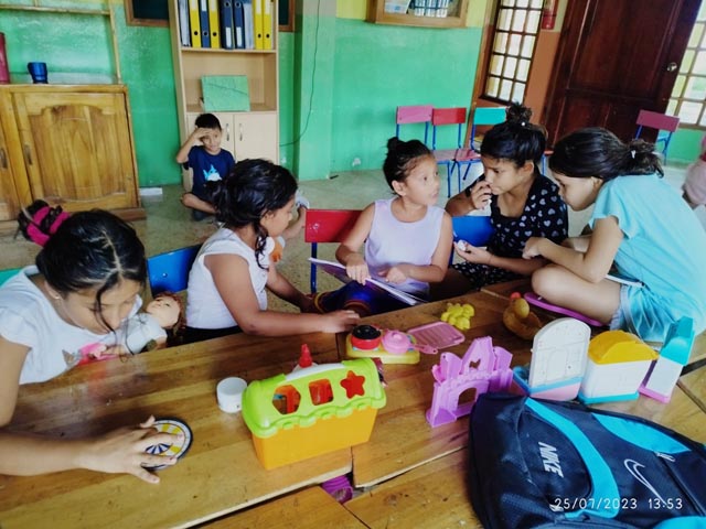 Waisenkinder in Ecuaor. Foto: zVg
