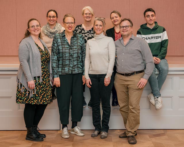 Die Liste der SP Bezirk Rheinfelden: Anne Reich, Margitta Zumbach, Clara Willers, Alessio Porricello (hinten) und Daniela Leimgruber, Claudia Rohrer, Carole Binder-Meury und Oliver Jucker (vorne). Nicht auf dem Bild sind Selina Merz und Werner Erni. Foto: zVg