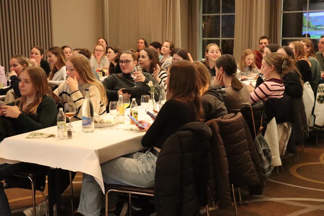 Gut besuchte Generalversammlung in Bözen. Foto: zVg