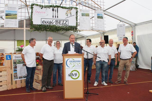 Präsident Jürg Rubin mit seinem OK. Foto: Sonja Fasler   