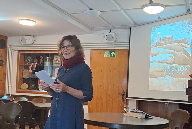 Daniela Schwegler las aus ihrem Buch «Uferlos». Foto: zVg