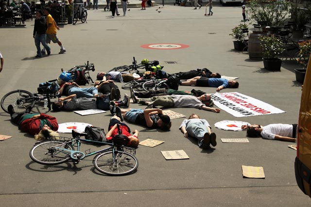 Die Demonstranten wiesen auf die katastrophalen Folgen der Klimakrise hin. Foto: zVg