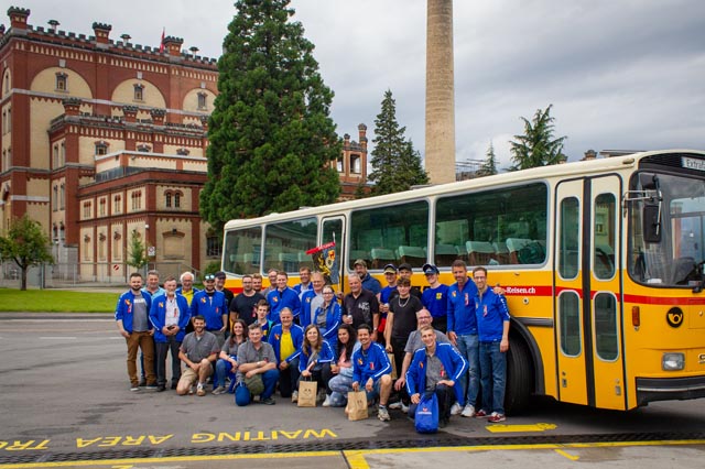 Die SG Wölflinswil vor dem Feldschlösschen in Rheinfelden. Foto: zVg