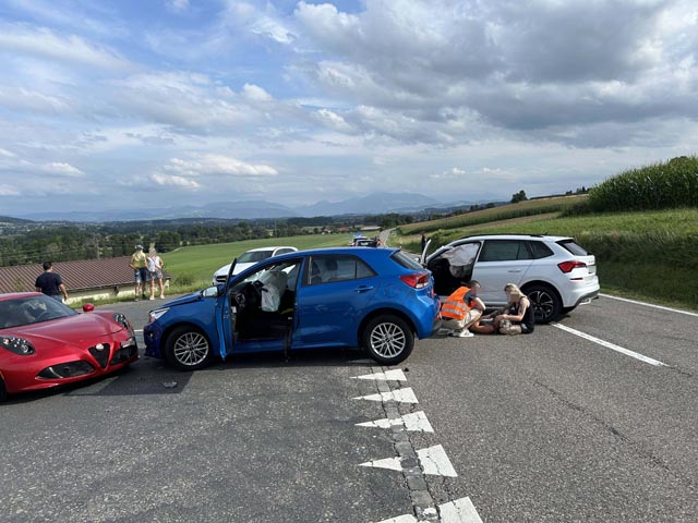 Rottenschwil: Heftige Kollision bei Einmündung