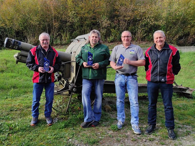 Von links: Hans Hirt, 2. Rang; Roman Mäder, 1. Rang; Andi Erdin, 3. Rang; Franz Arnold, 4. Rang. Foto: zVg