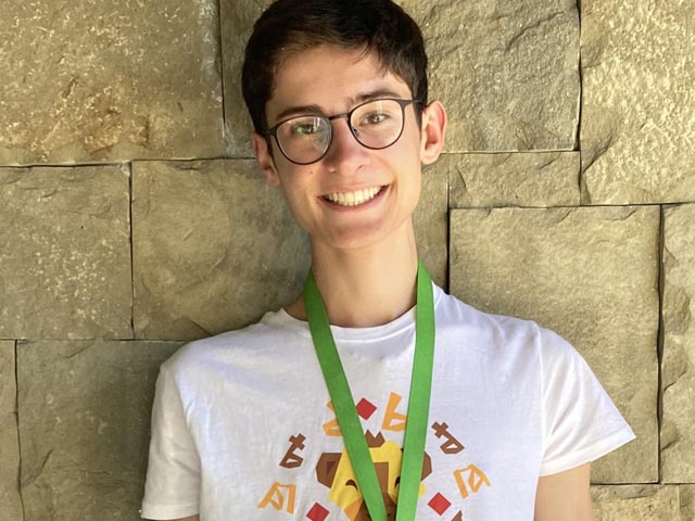 Gold-Gewinner Marvin Kessler hat bereits an der Internationalen Linguistik-Olympiade teilgenommen. Foto: Linguistik-Olympiade