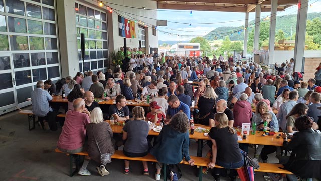 Grossaufmarsch beim Werkhof Moosmatt. Foto: zVg