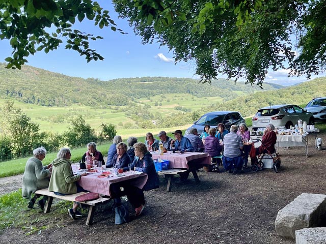 Grillabend des Vereins Mitenand-Fürenand Zeiningen
