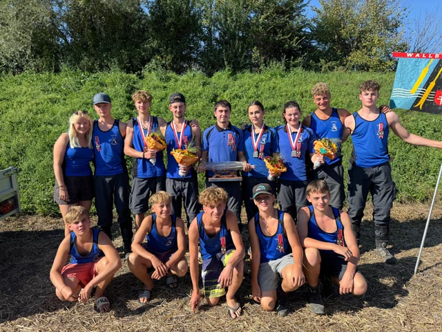 Gemeinsames Vereinsfoto nach dem Rangverlesen der Jungpontoniere. Foto: zVg