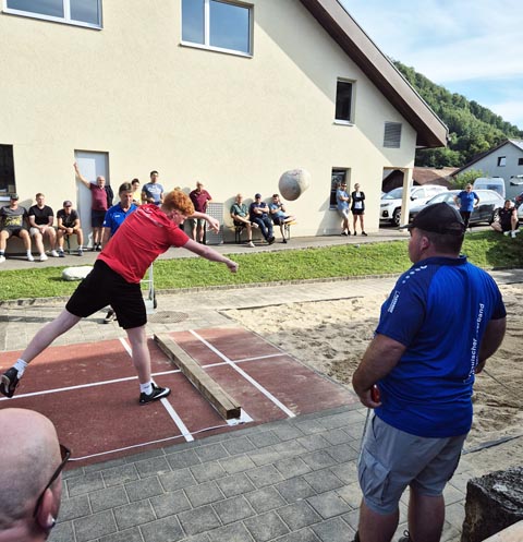 Herznacher Steinstösser geben Vollgas. Foto: zVg