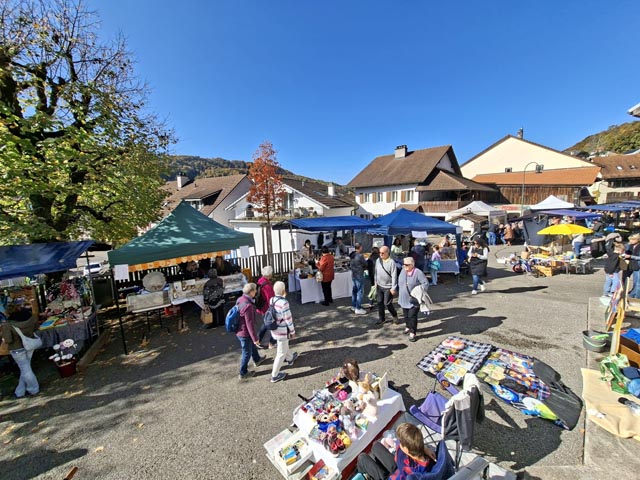 Die Sonne verwöhnte die Besucher des Herbstmarktes in Obermumpf.