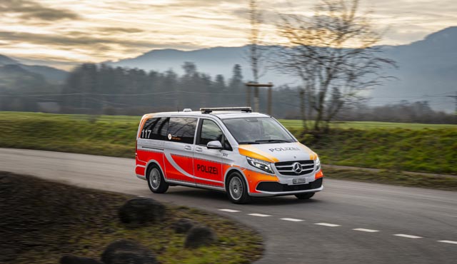Einsatzfahrzeug mit neuer Dachmarke. Foto © Repol Aargau
