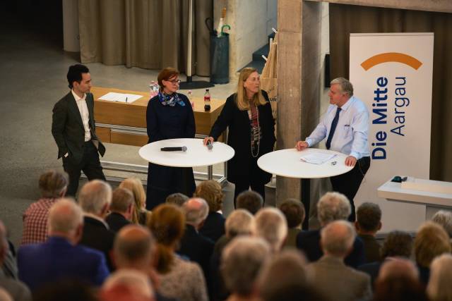 Auf Einladung der Mitte Aargau referierten Experten über den Lohnschutz im Rahmen der Bilateralen Verträge.