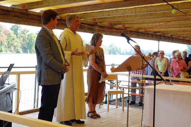 Mike Koch (reformiert), Michael Lepke (römisch-katholisch) und Gaby Hasler (christkatholisch) feierten einen ökumenischen Gottesdienst in Mumpf.