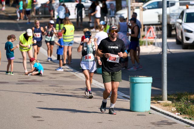 Eindrücke vom Zeininger Halbmarathon. Foto: zVg
