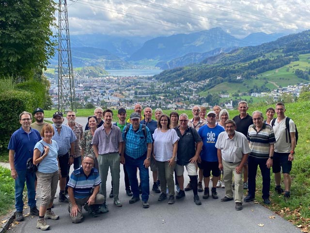 Die Sänger des Männerchors und ihre Partnerinnen genossen den Vereinsausflug. Foto: zVg