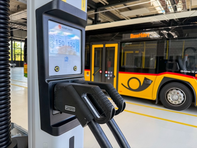 Ladepunkt in Depot Möhlin. Foto: PostAuto