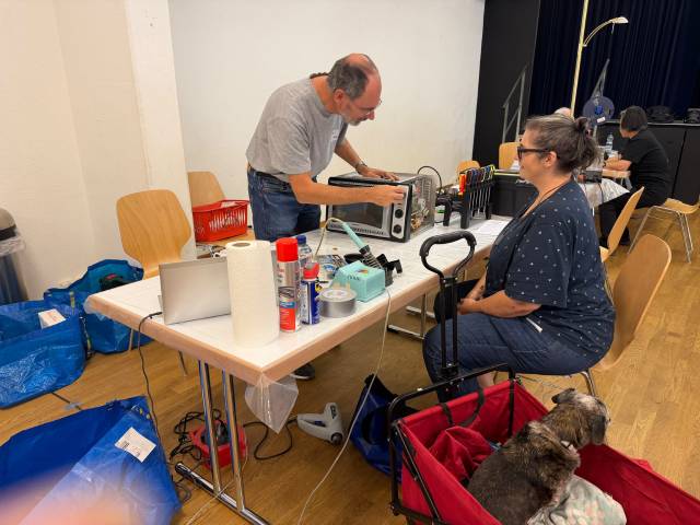Impressionen vom Repair-Café in Kaiseraugst